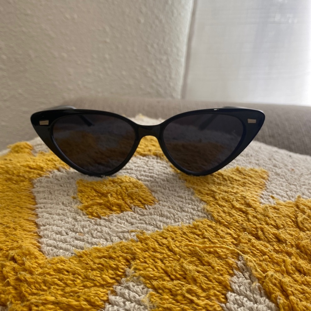 Free People Cat eye sunglasses